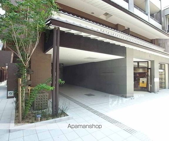 ピアヌーラ柳馬場の玄関写真