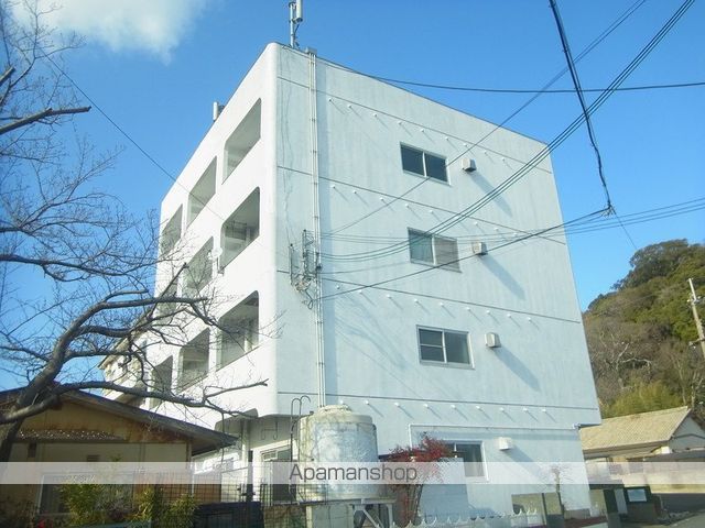 和歌山市木ノ本のマンションの外観1