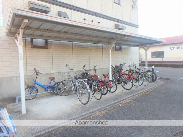 ピースタウンの外観写真