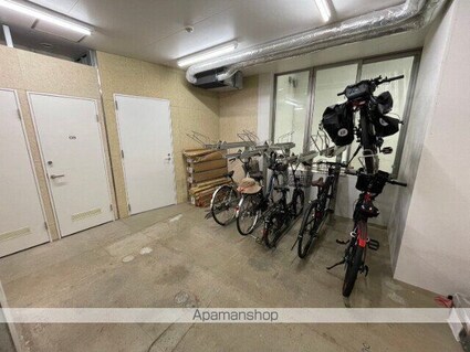 東京都新宿区西新宿８丁目[1LDK/33.7m2]の共用部4