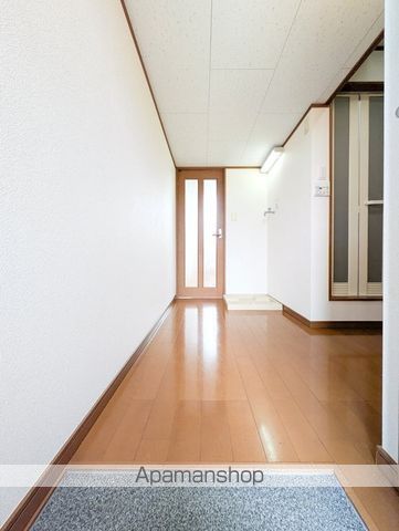メインシティガーデン 新井弐番館の内装写真