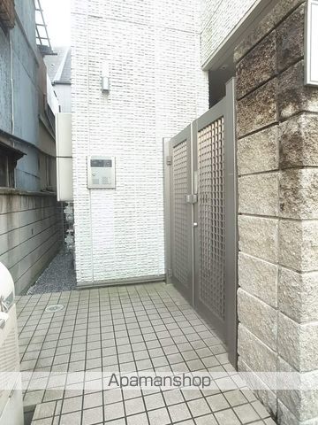 APARUTOMANハクタの玄関写真