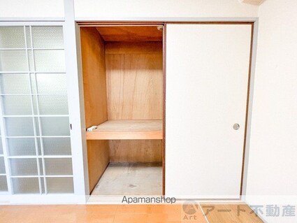 久保ビル[2K/34.11m2]の収納