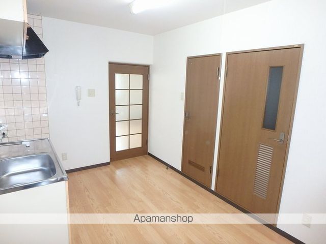 スクウェアハイツの内装写真