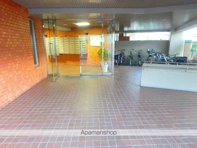 くずはニューハイツの玄関写真