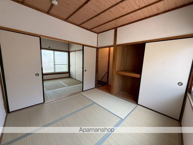 葛原新町堂前貸家の内装写真
