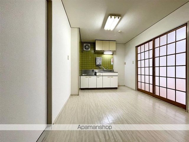 パレーシャル長命D棟の内装写真