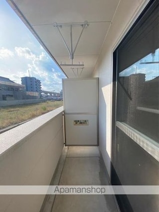 ラティール．Ⅴ　[1K/30.6m2]のバルコニー