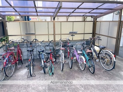プレアール松山祇園[3LDK/67.2m2]の共用部1