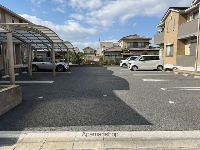 エンジェルコート Bの玄関写真