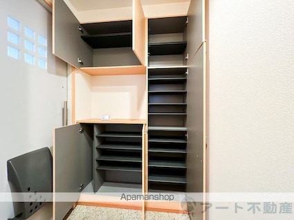 ハーミテージ　Ｃ棟[2LDK/61.6m2]の内装2