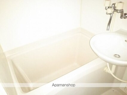 レオパレスティエラⅢ[1K/21.81m2]のバス