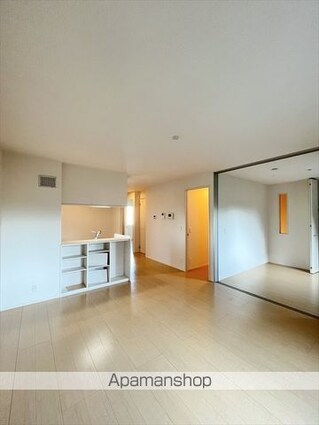 和歌山県和歌山市紀三井寺[3LDK/79.86m2]の内装3