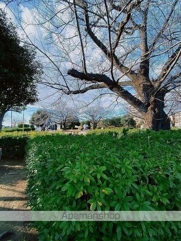 岡田貸家の周辺写真
