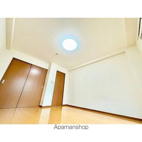 アンプルールフェール六反の内装写真