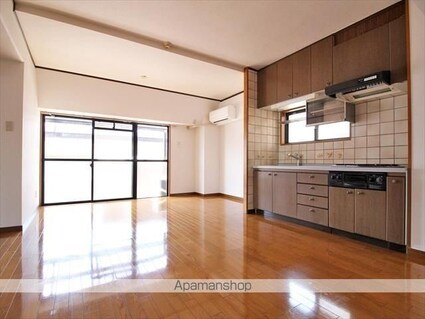 グランドステイタス道後[3LDK/82.98m2]のリビング・居間