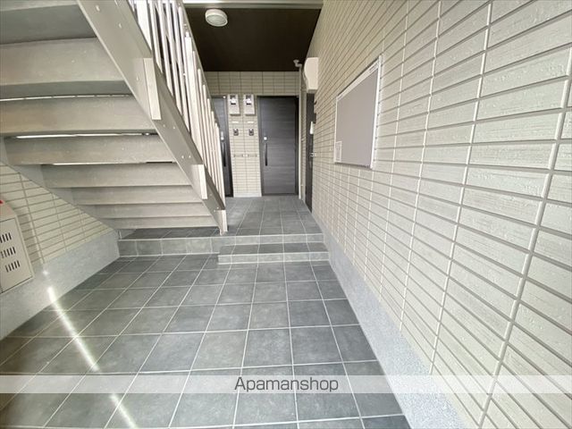 ロイヤルステージ観音寺新町の玄関写真