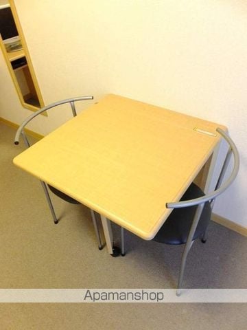 レオパレスドエルシンヤマの内装写真