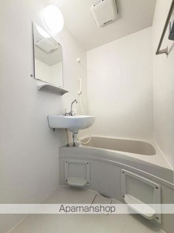 新川ハイツの内装写真