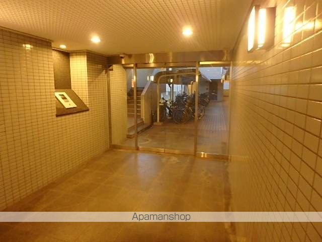 バードタウン9番館の玄関写真