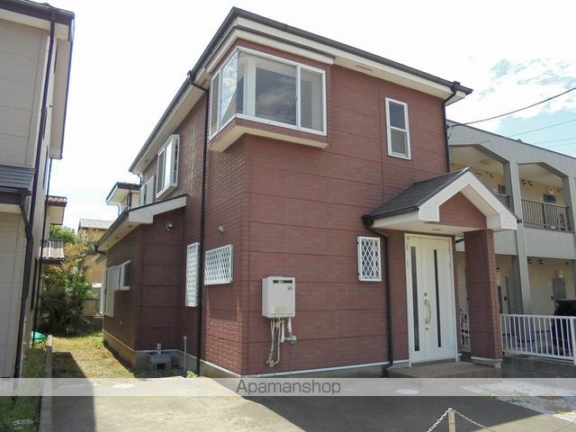 平塚市 2階建 築26年の外観写真