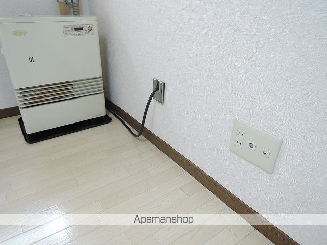 フォレスト西町の玄関写真
