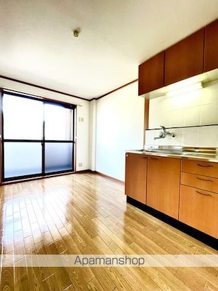 ＰＲＯＮＩＴＹ　ＣＯＵＲＴ　Ⅱ[2DK/45.63m2]のリビング・居間