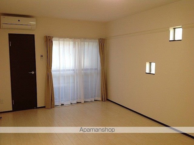 香川県丸亀市津森町[1K/31.69m2]のリビング・居間