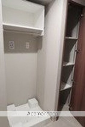 ロイジェント世田谷野沢[2LDK/54.11m2]のトイレ
