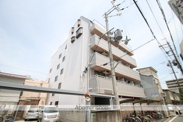 R・マンションの外観写真