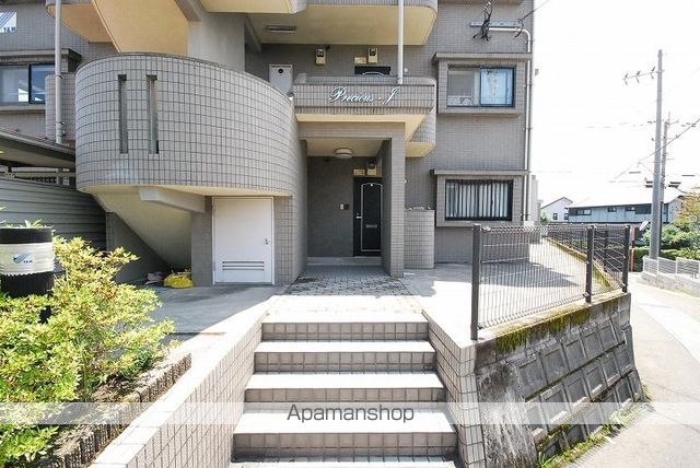 プレシャスJの玄関写真