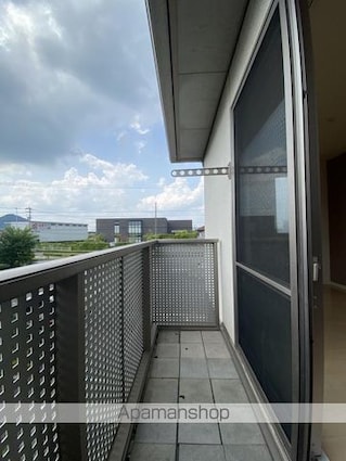 パインテイル　Ａ・Ｂ・Ｃ・Ｄ棟[3LDK/73.96m2]のバルコニー