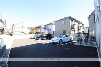 リブリ・ルミエールメゾン[1K/26.08m2]の駐車場