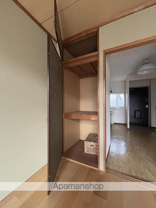 ハイツ岡[2DK/40m2]の収納