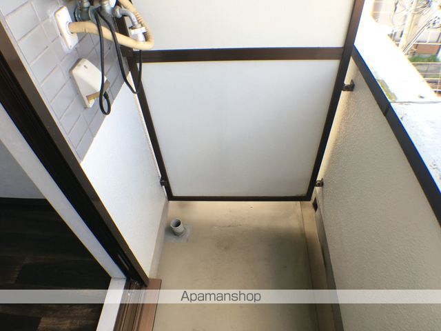 プラットホーム額田駅前の内装写真