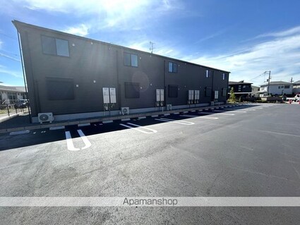 クルールＢ[1LDK/50.14m2]の駐車場