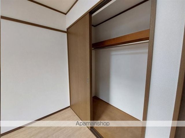 スプリングコートIIIの内装写真