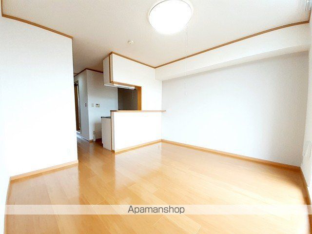 フィオーレ長行東二番館の内装写真