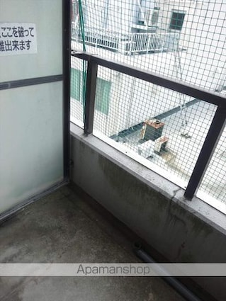 和歌山県和歌山市西高松１丁目[1R/20m2]のバルコニー