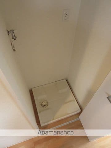 ファーストクラス中央インターの内装写真