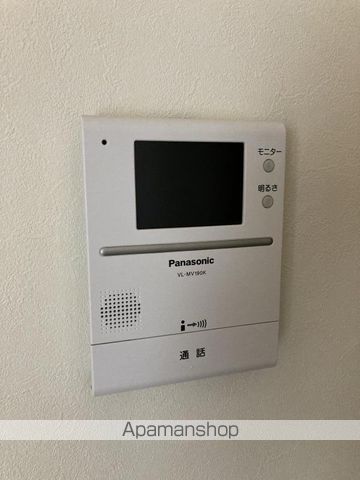プラグイン関屋大川前の内装写真