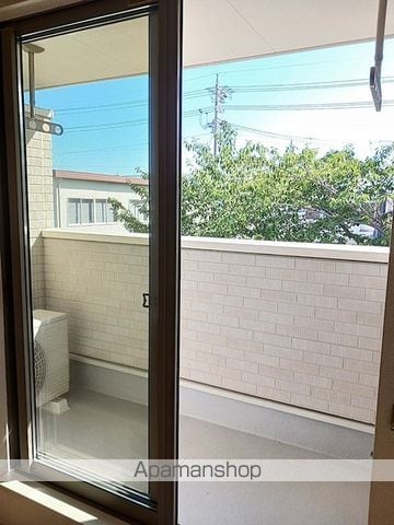 スザンヌ ランランの内装写真