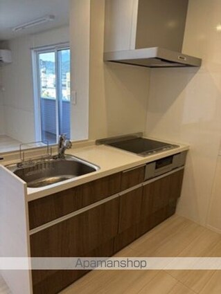 ラ・トゥール山城西　Ａ棟[1LDK/41.72m2]のキッチン