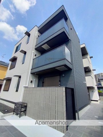 クラシスト千里丘上の外観写真