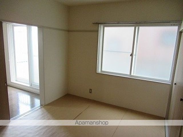 プレザントハウスMIIの内装写真