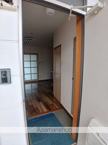 サーベイテックIIの内装写真