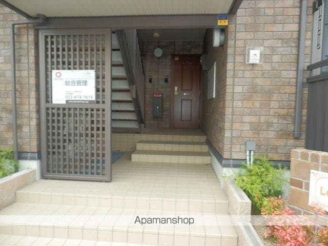 LEVANTE FORTの玄関写真