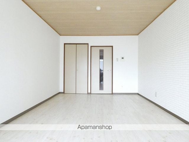 アーバン上荒田の内装写真