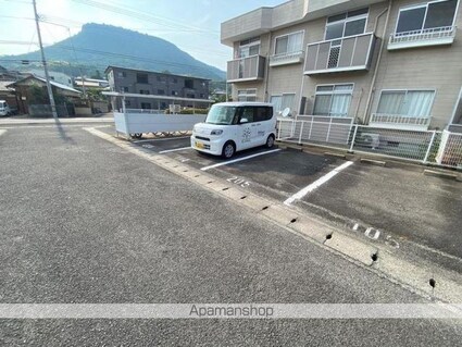 エルディム屋島[1LDK/39.19m2]の駐車場