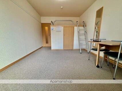 レオパレスＡｐｐｒｏａｃｈ２[1K/25.76m2]のリビング・居間2